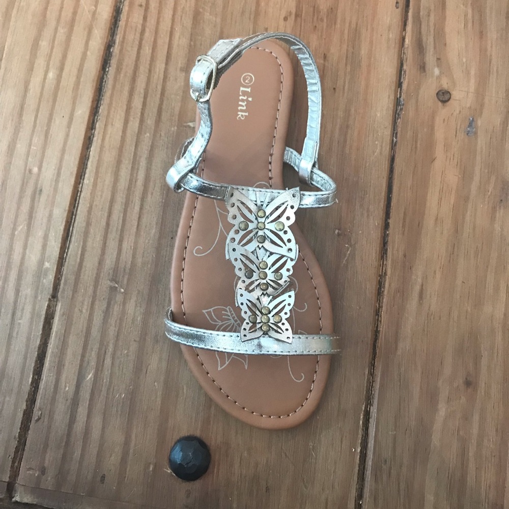 Link brand butterfly sandals for girls